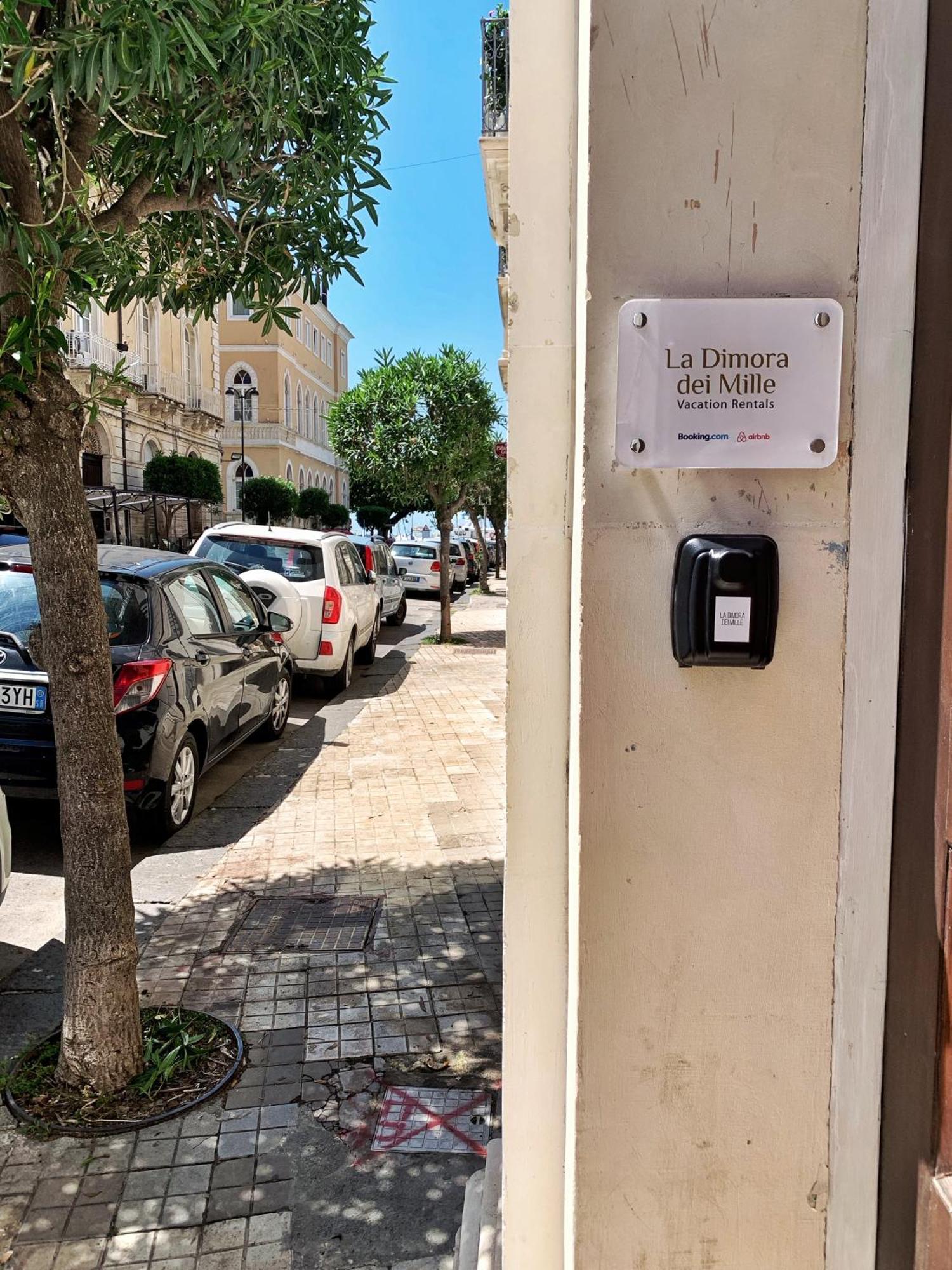 Apartamento La Dimora Dei Mille Syracuse Exterior foto
