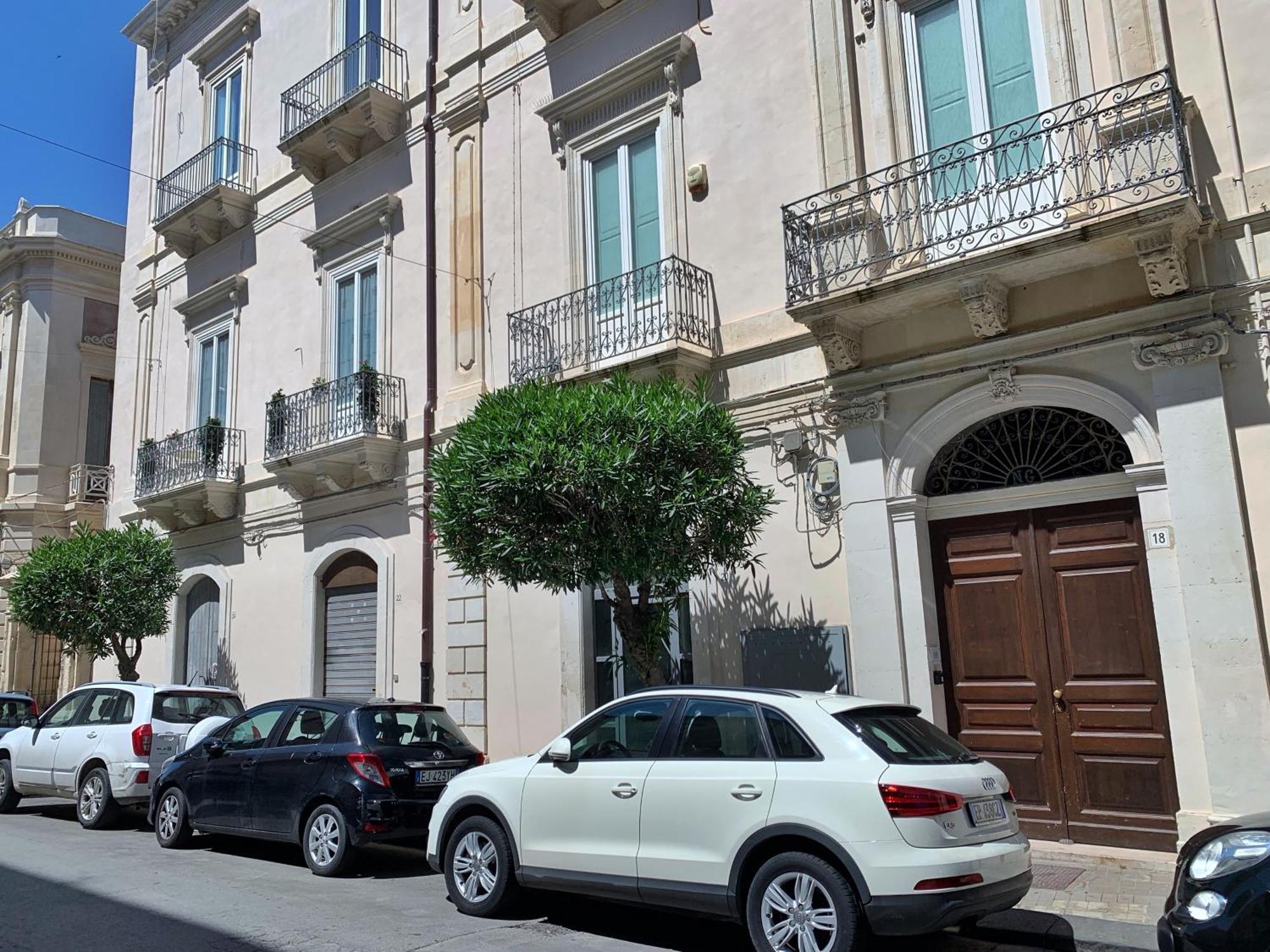 Apartamento La Dimora Dei Mille Syracuse Exterior foto
